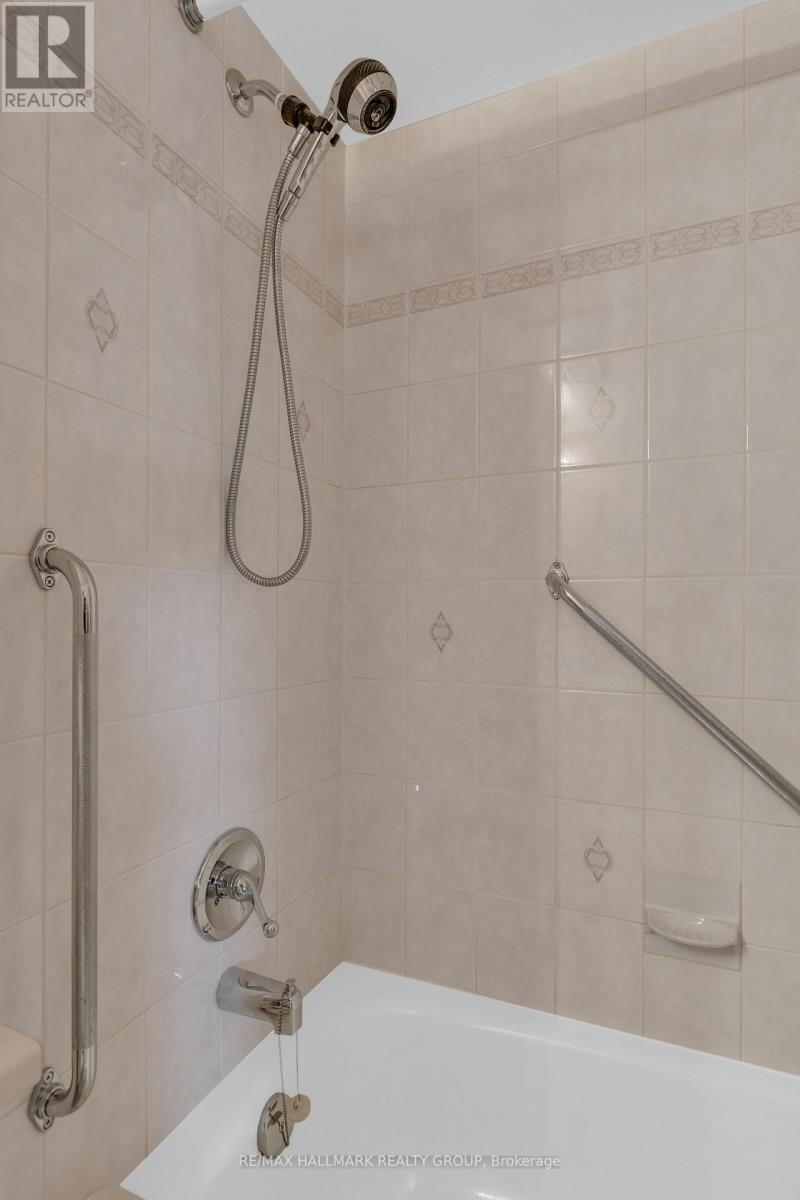 401 - 200 Lafontaine Avenue E, Ottawa, Ontario  K1L 8K8 - Photo 22 - X13087572
