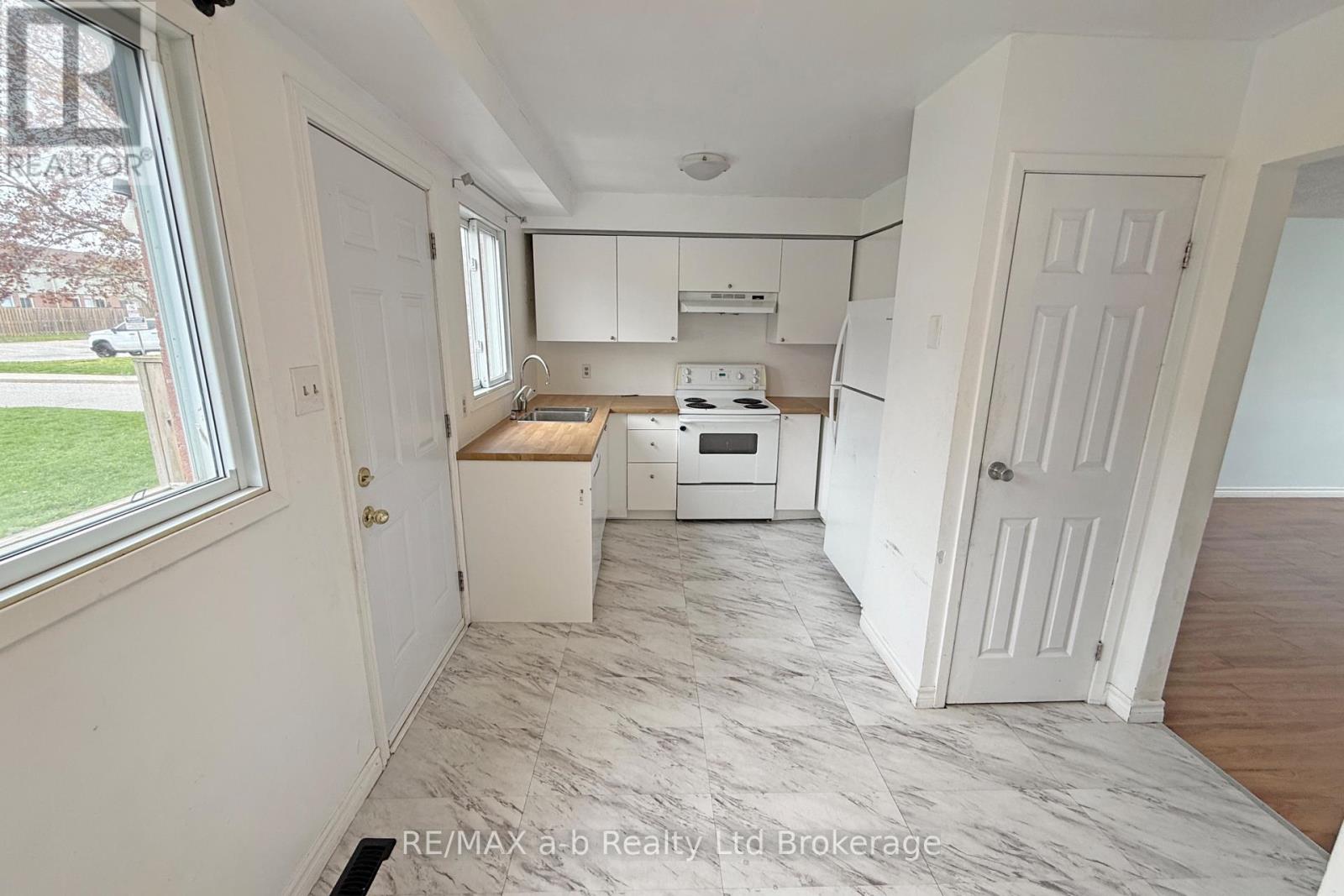 4 - 394 Springbank Avenue N, Woodstock (Woodstock - North), Ontario  N4T 1L1 - Photo 10 - X13087622