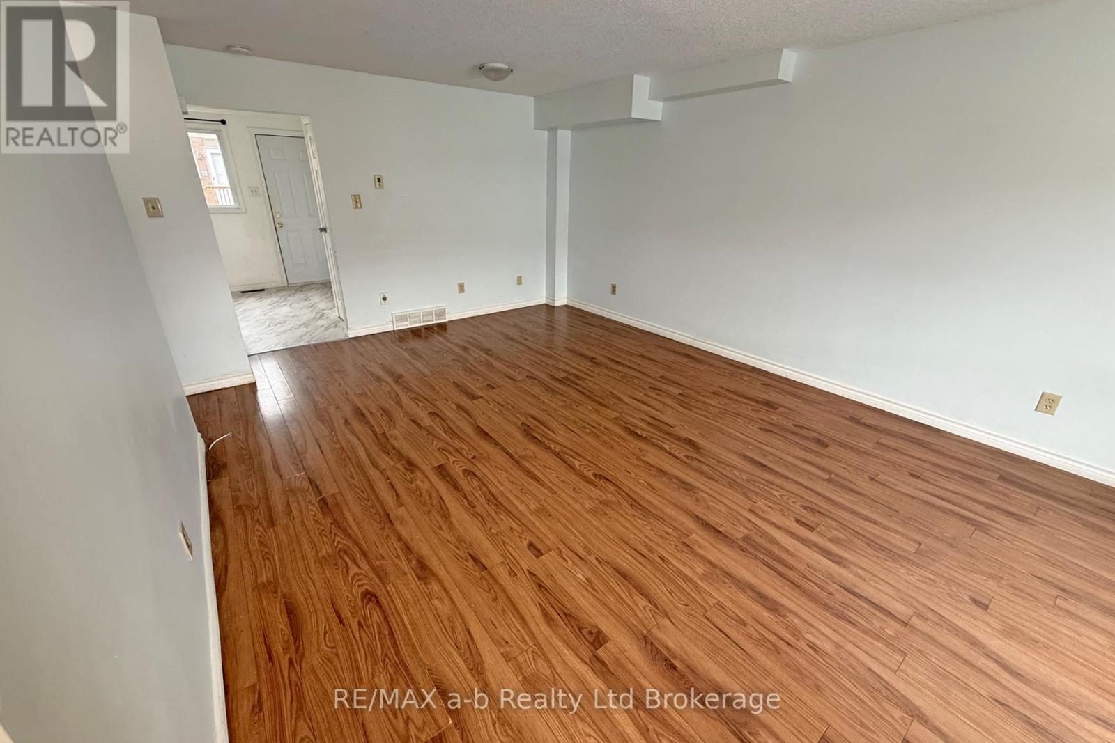 4 - 394 Springbank Avenue N, Woodstock (Woodstock - North), Ontario  N4T 1L1 - Photo 7 - X13087622