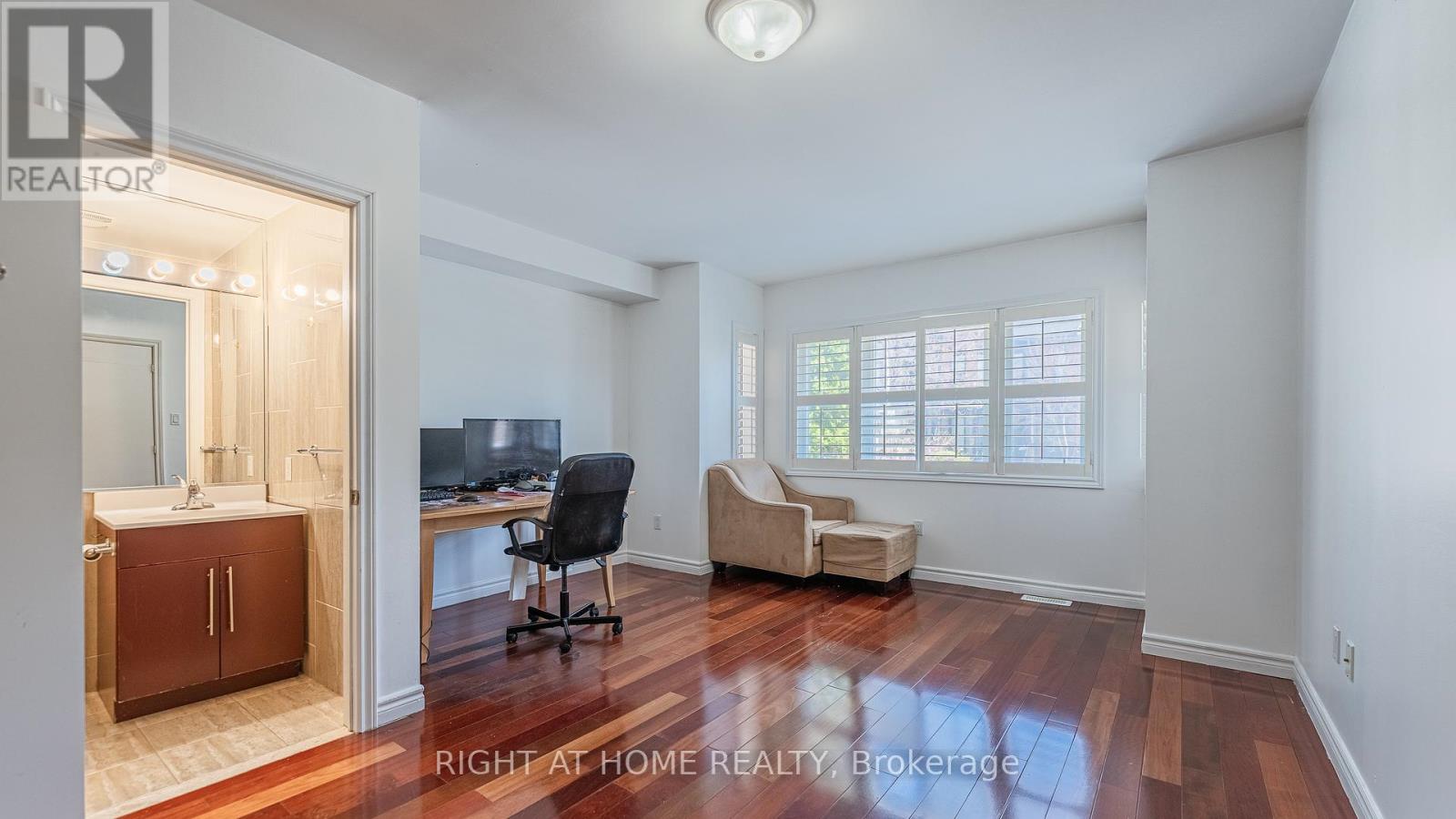 18 Rusholme Road, Toronto, Ontario  M6J 3H4 - Photo 17 - C13053078