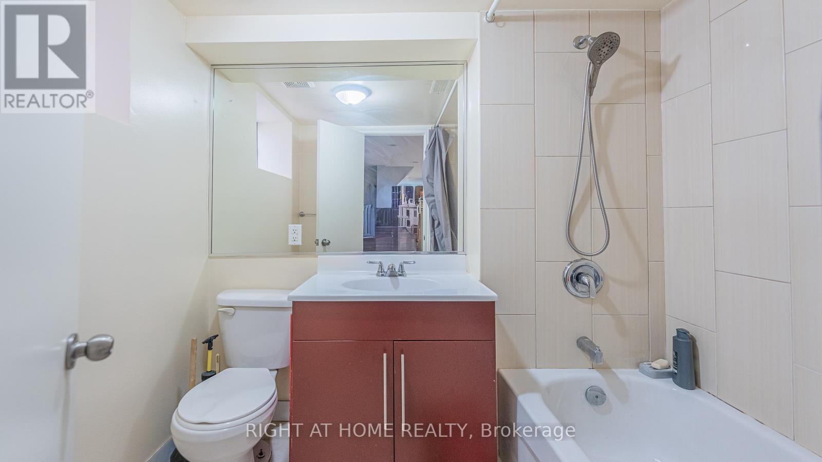 18 Rusholme Road, Toronto, Ontario  M6J 3H4 - Photo 37 - C13053078