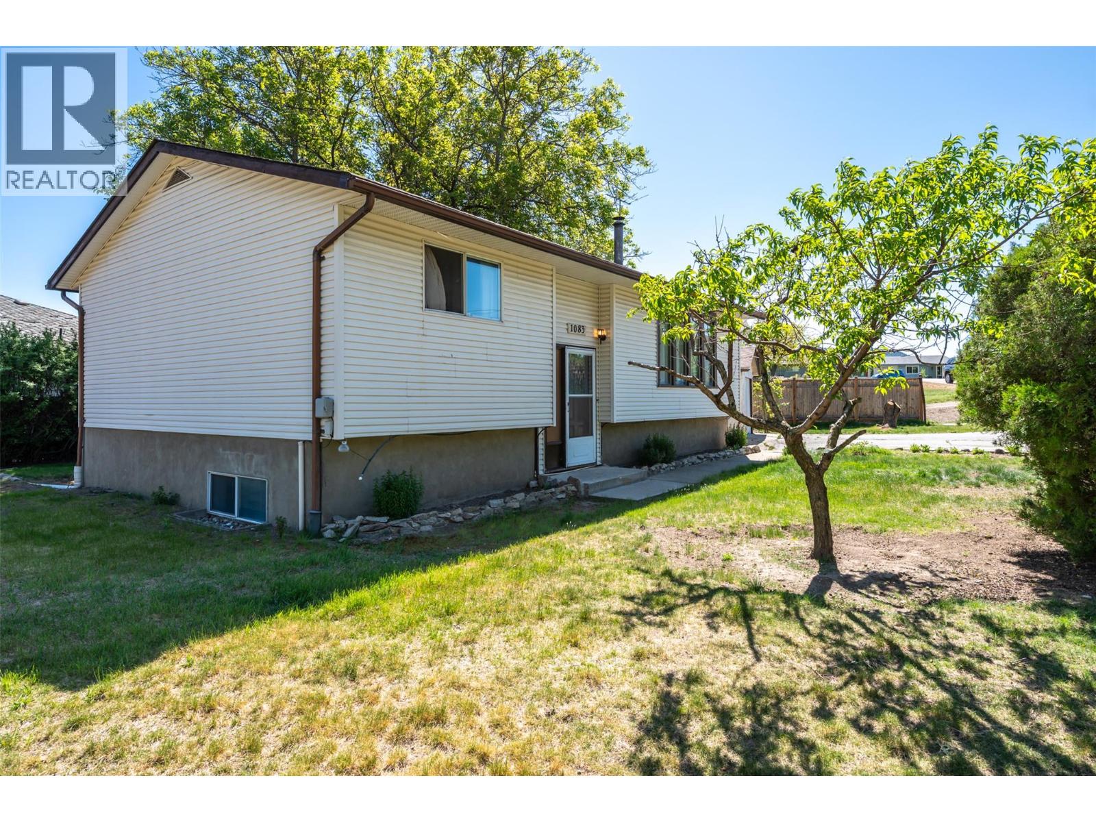 1083 Morningstar Road, Oliver, British Columbia  V0H 1T6 - Photo 2 - 10385919