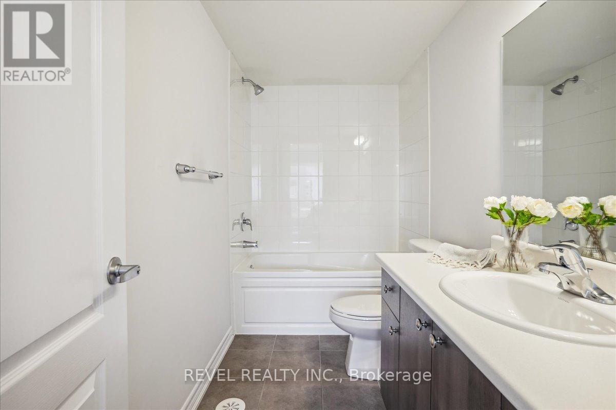 3038 Blacktusk Common, Oakville, Ontario  L6H 7E3 - Photo 31 - W13059732