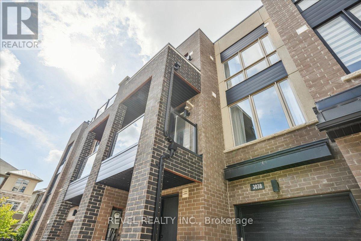 3038 Blacktusk Common, Oakville, Ontario  L6H 7E3 - Photo 4 - W13059732