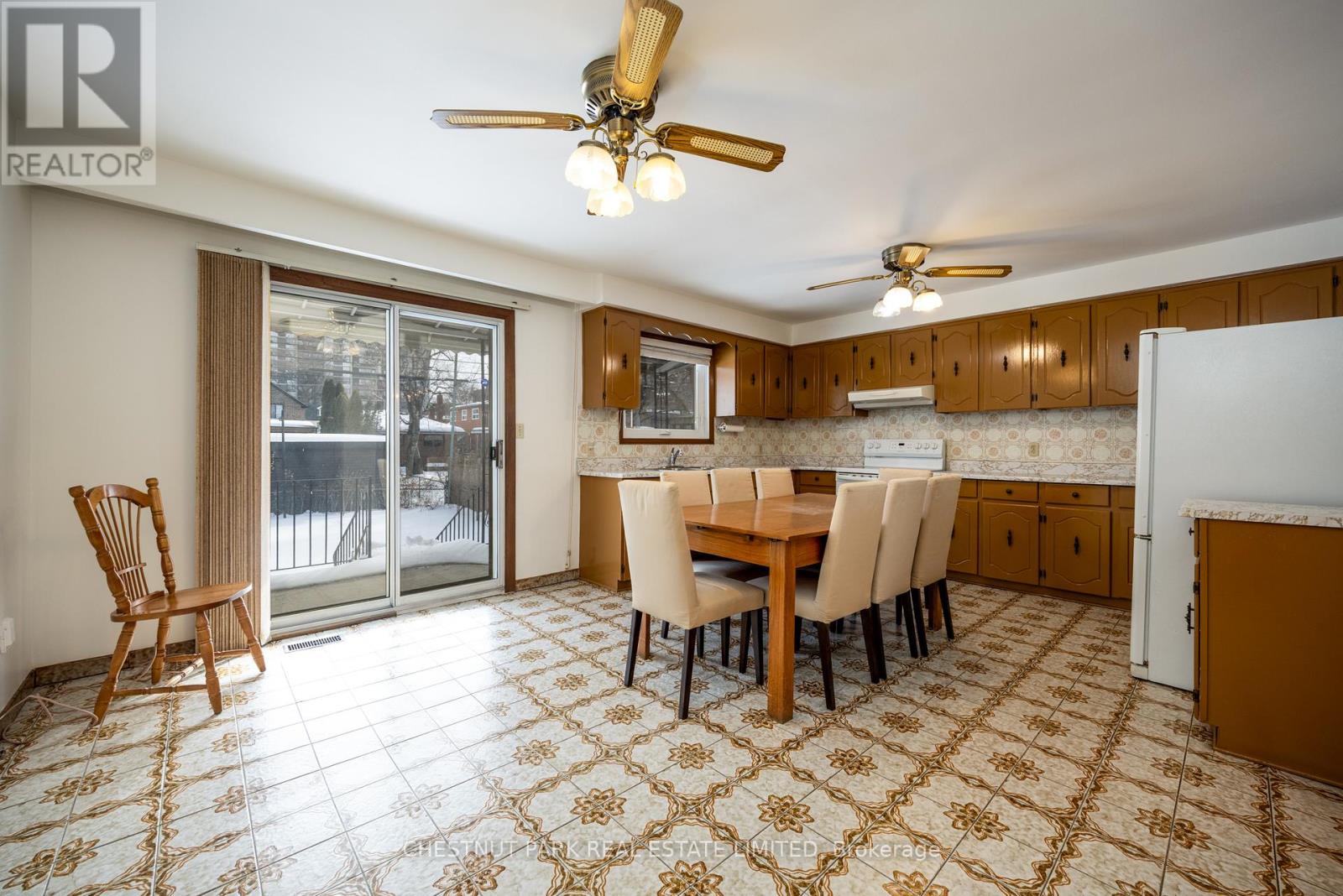 49 Woodville Avenue, Toronto, Ontario  M4K 2J5 - Photo 4 - E13087564