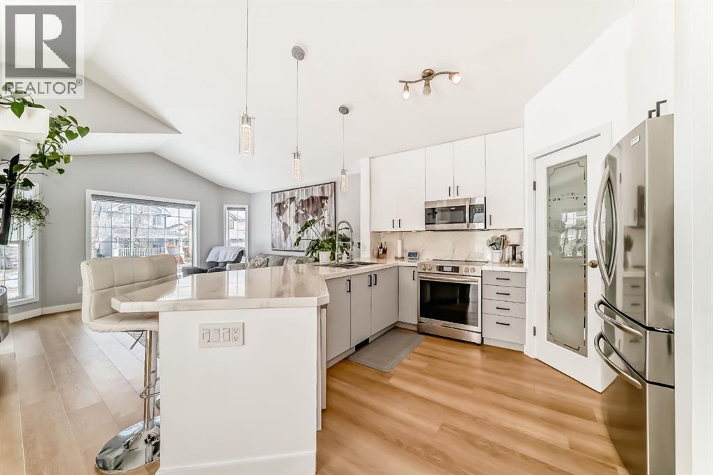 45 Hidden Hills Way NW, Calgary, Alberta