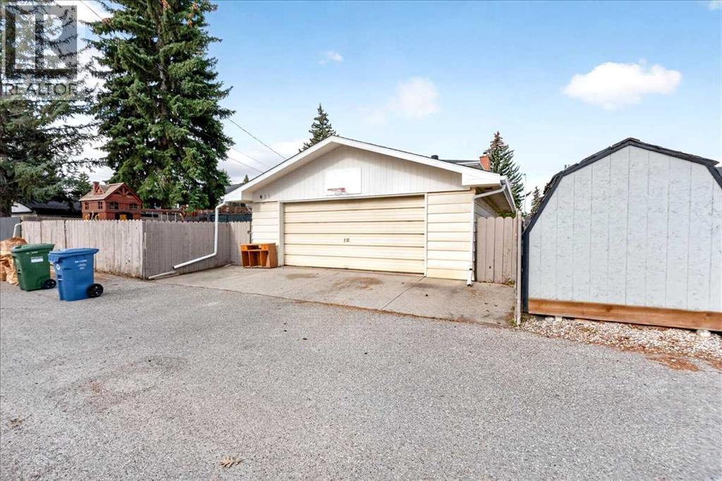 611 Lake Linnet Crescent SE, Calgary, Alberta  T2J 2J3 - Photo 29 - A2303802
