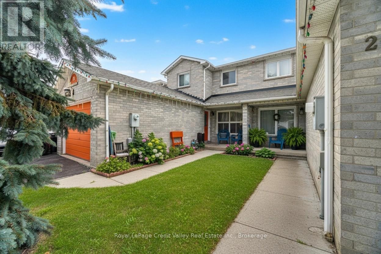 18 Silverstream Road, Brampton, Ontario  L6Z 3W5 - Photo 3 - W12746492