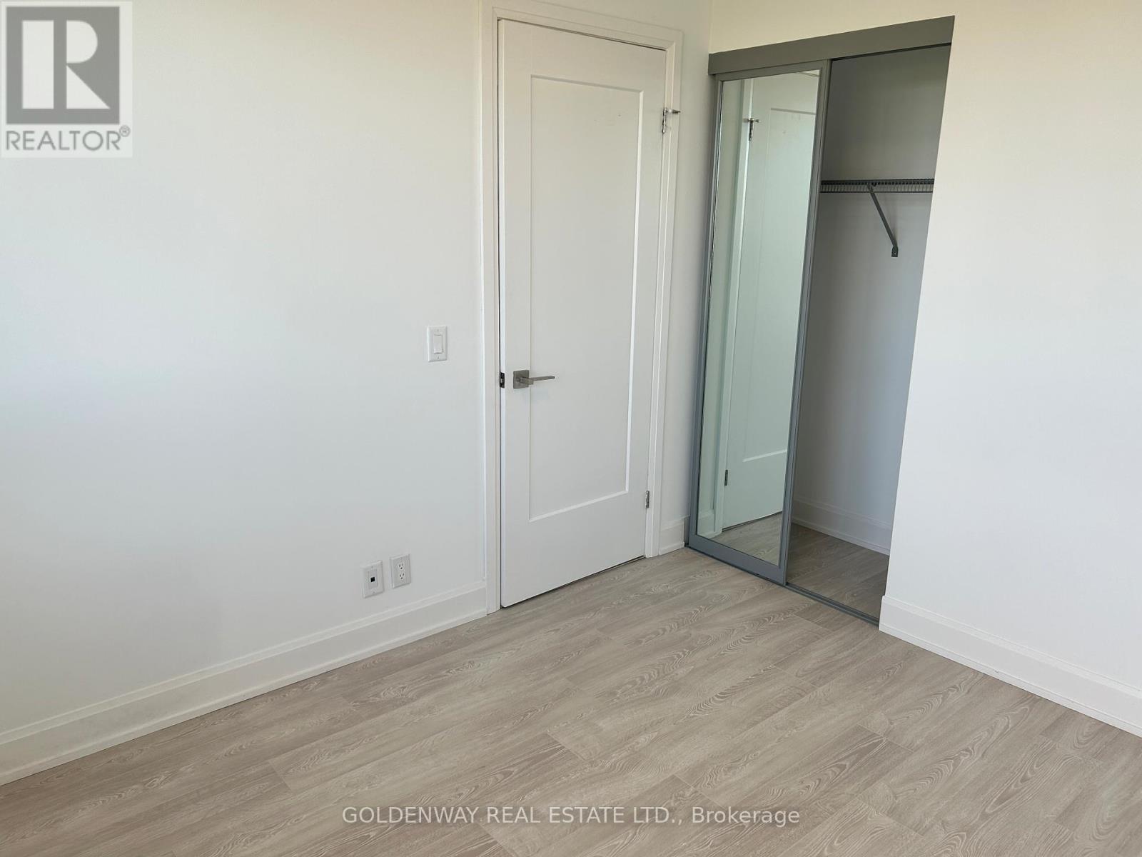 1102 - 8 Water Walk Drive, Markham, Ontario  L3R 6L4 - Photo 7 - N13087608