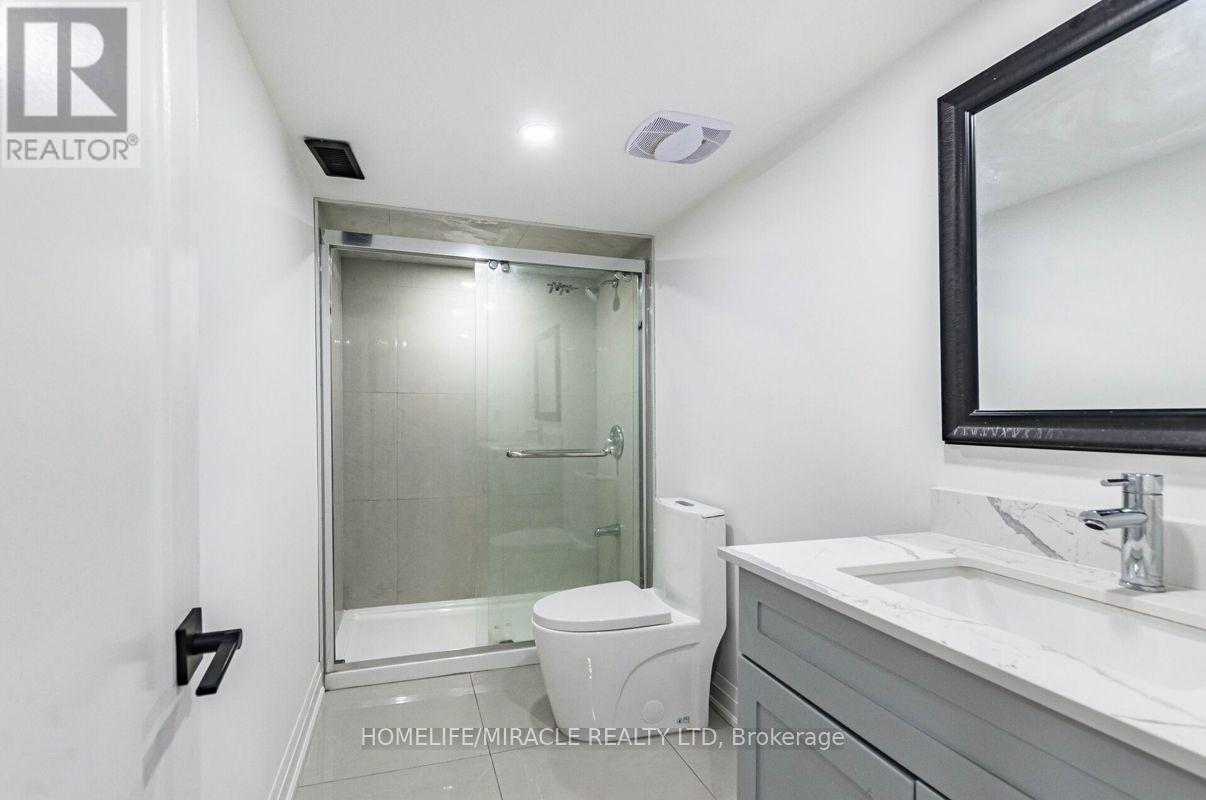 7 Bushwood Trail, Brampton (Northwest Brampton), Ontario  L7A 5J7 - Photo 13 - W13087562