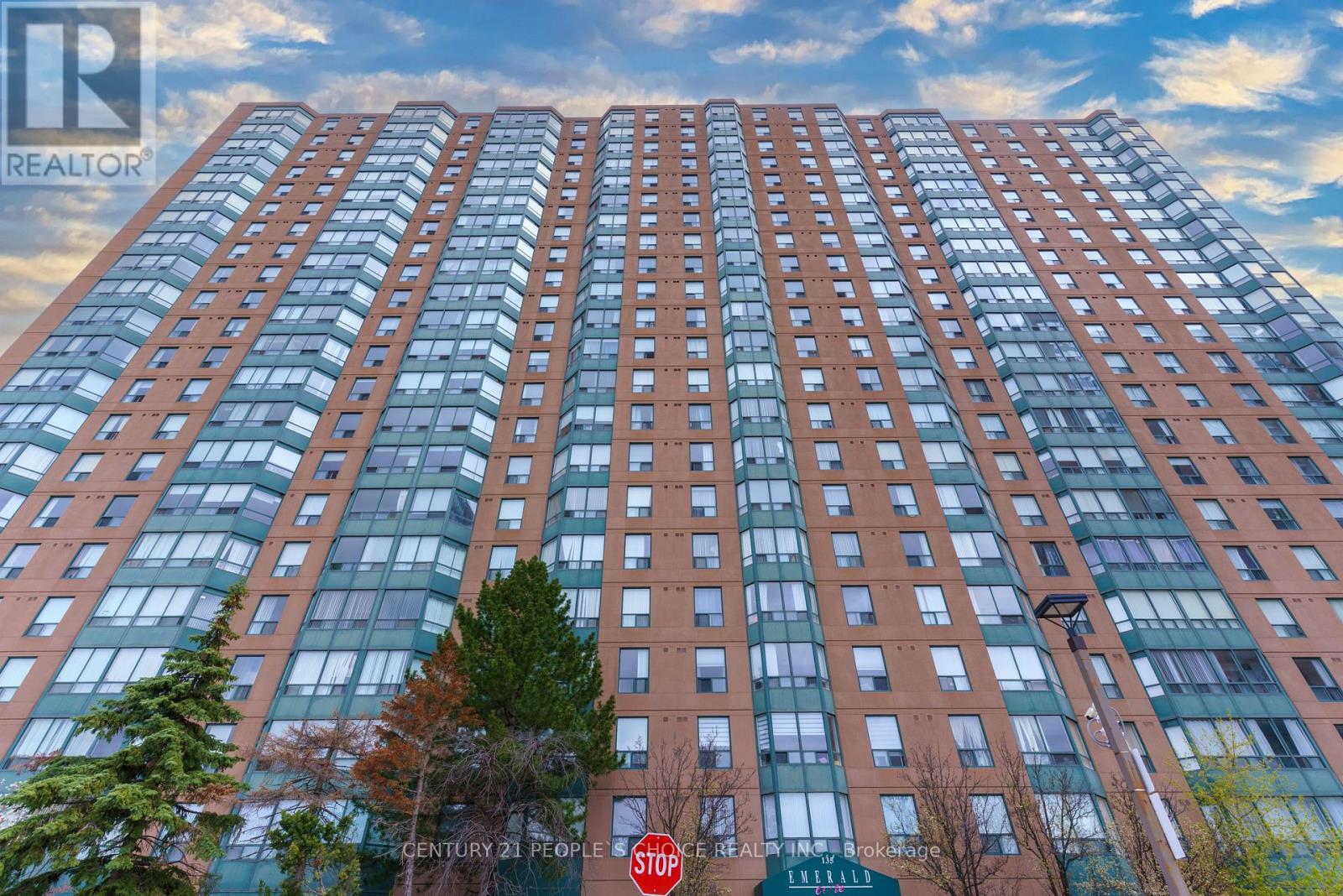 1915 - 135 HILLCREST AVENUE, mississauga (cooksville), Ontario