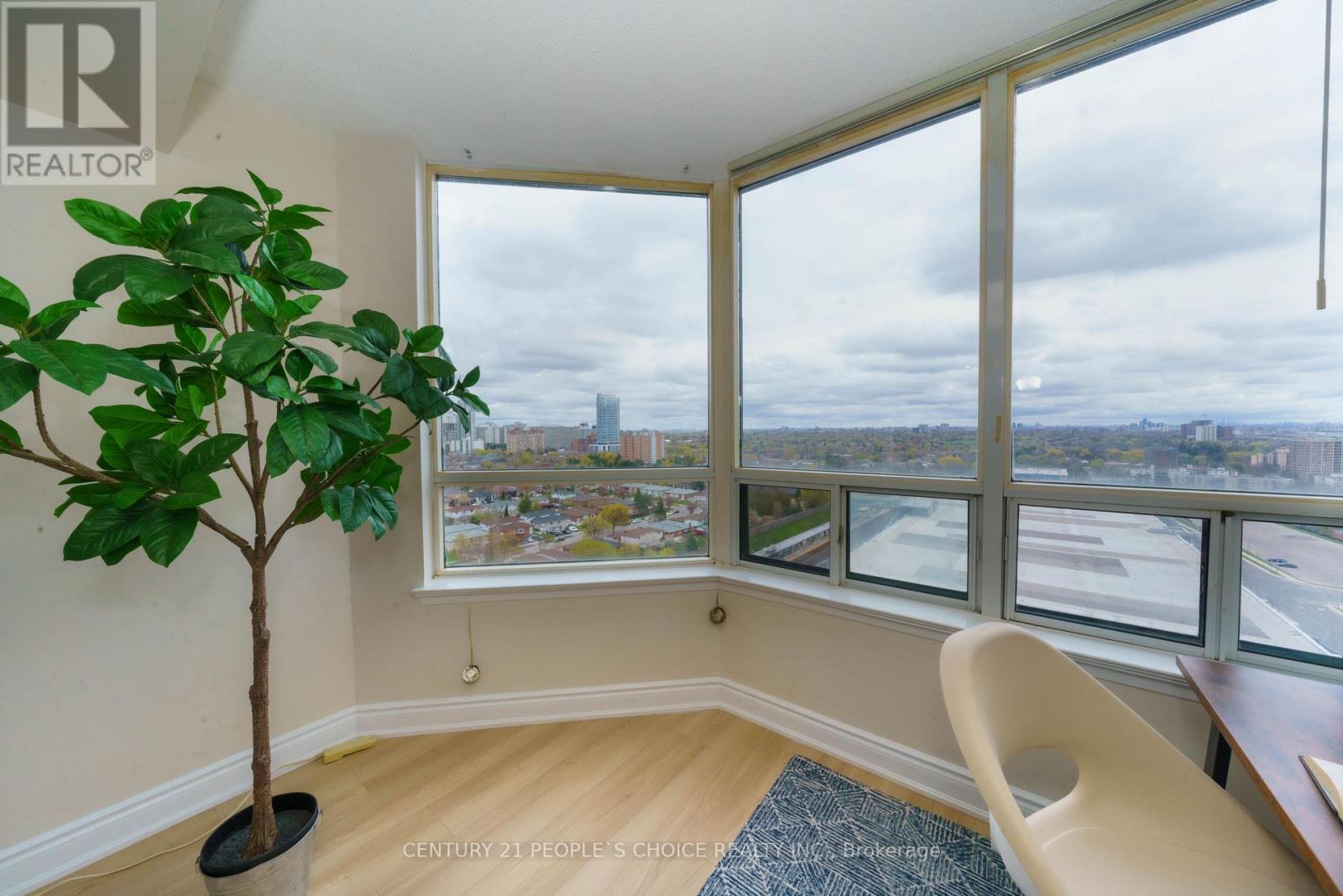 1915 - 135 Hillcrest Avenue, Mississauga (Cooksville), Ontario  L5B 4B1 - Photo 14 - W13087576
