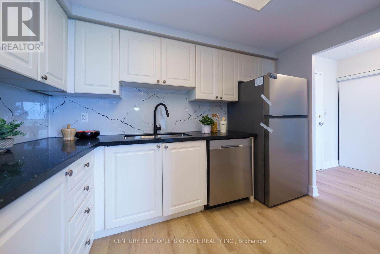 1915 - 135 Hillcrest Avenue, Mississauga (Cooksville), Ontario  L5B 4B1 - Photo 26 - W13087576