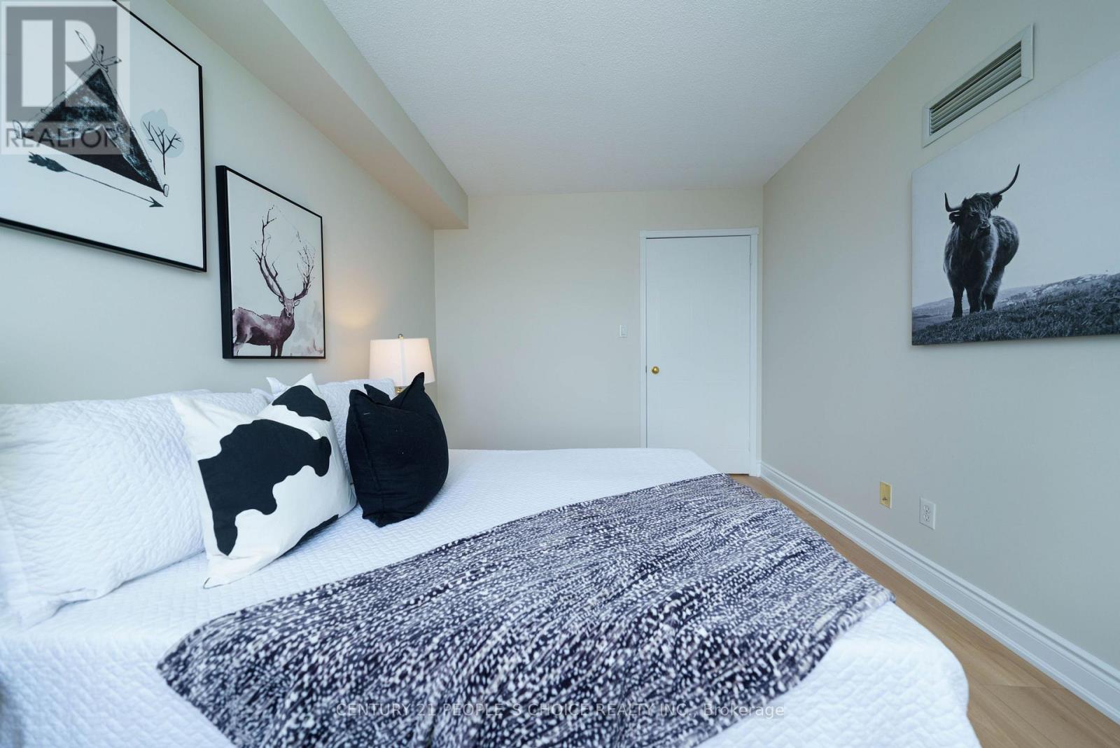1915 - 135 Hillcrest Avenue, Mississauga (Cooksville), Ontario  L5B 4B1 - Photo 33 - W13087576