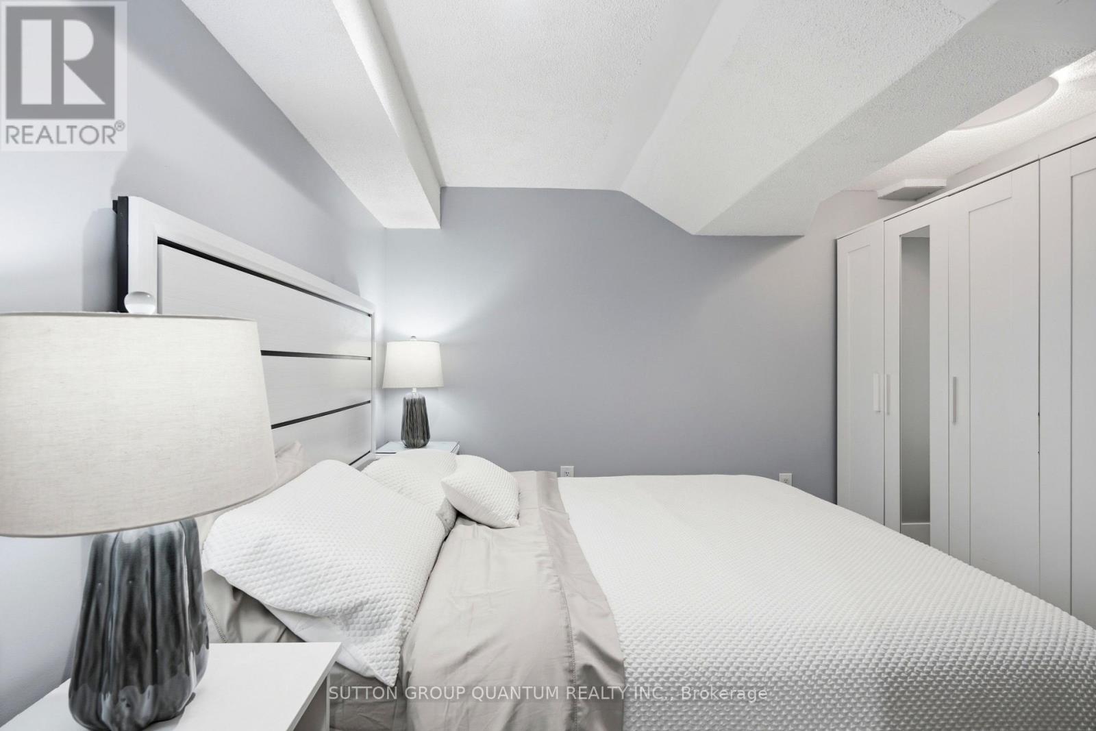 3403 Chartrand Crescent, Mississauga (Erin Mills), Ontario  L5L 4C6 - Photo 31 - W13087594