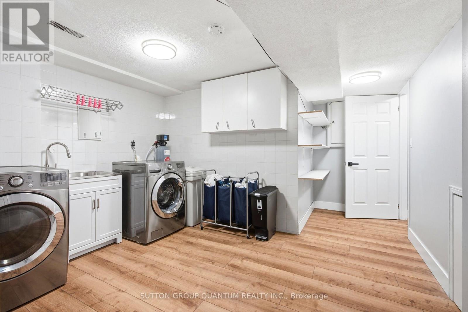 3403 Chartrand Crescent, Mississauga (Erin Mills), Ontario  L5L 4C6 - Photo 33 - W13087594