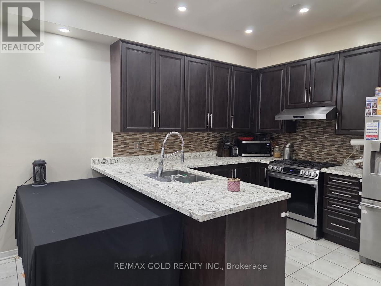 69 Personna Circle, Brampton, Ontario  L6X 0S9 - Photo 10 - W13087610