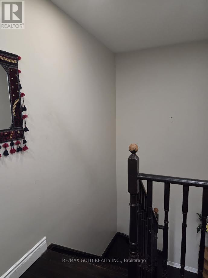 69 Personna Circle, Brampton, Ontario  L6X 0S9 - Photo 3 - W13087610