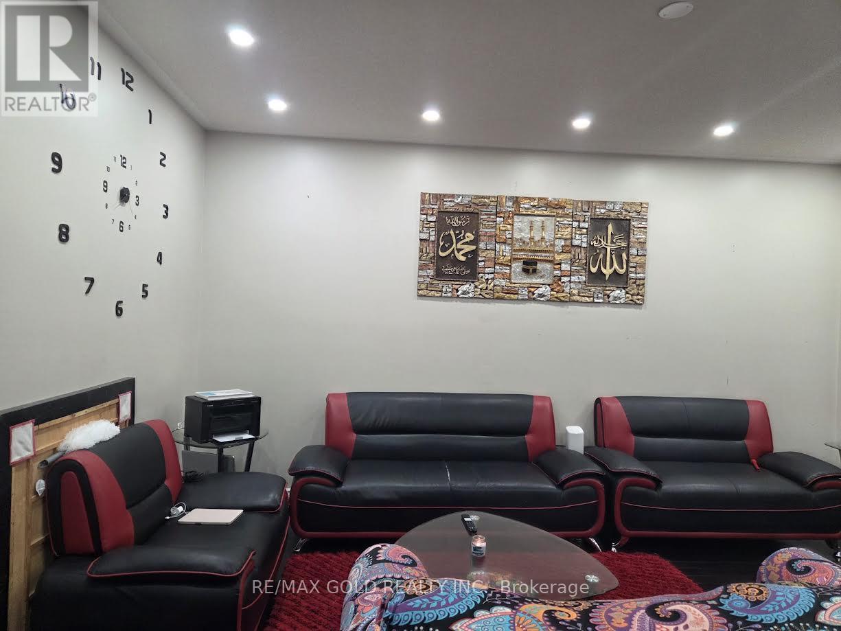 69 Personna Circle, Brampton, Ontario  L6X 0S9 - Photo 7 - W13087610