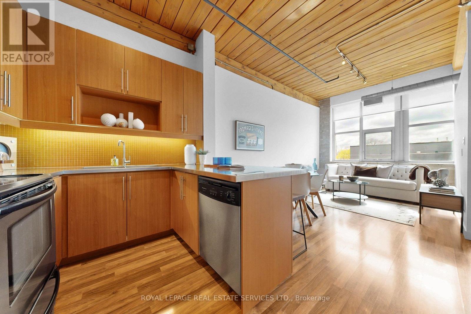 405 - 2154 Dundas Street W, Toronto (Roncesvalles), Ontario  M6R 1X3 - Photo 8 - W13087626