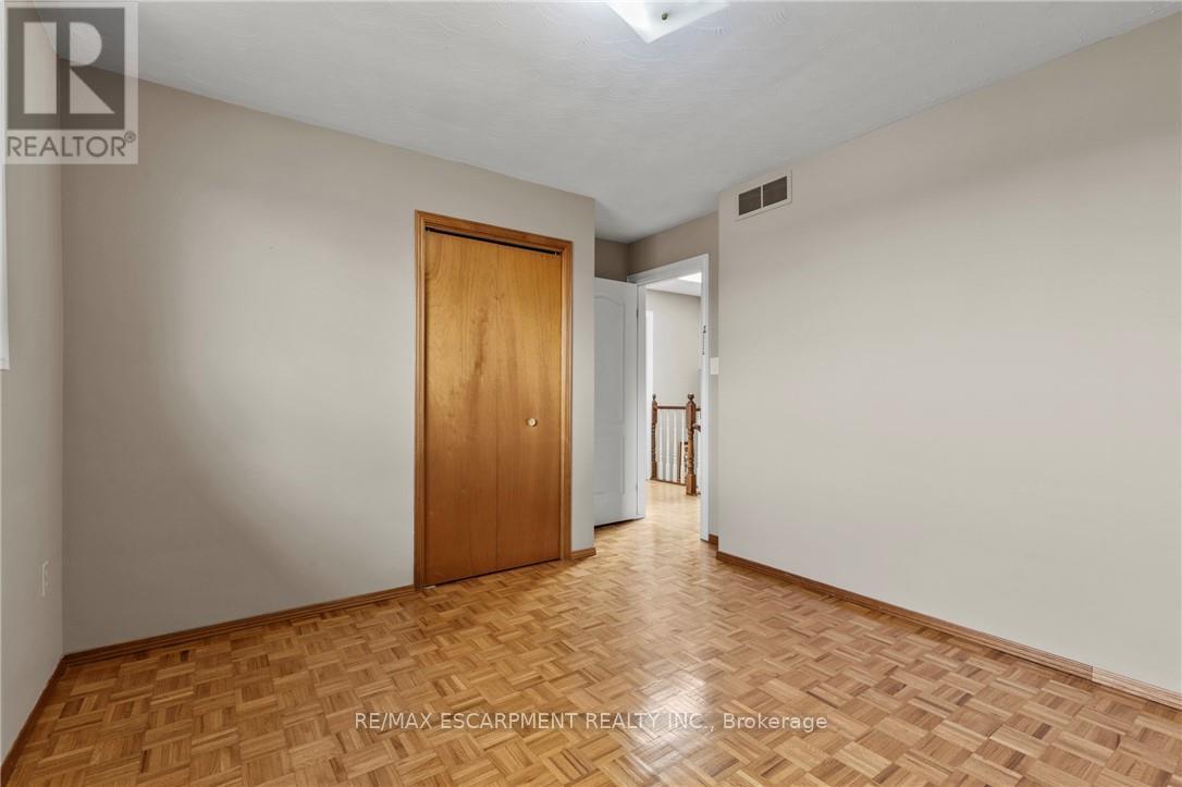 14 Indian Crescent, Hamilton (Burkholme), Ontario  L8V 4V6 - Photo 22 - X13087574