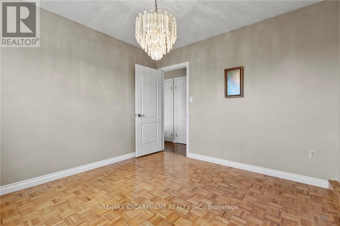 14 Indian Crescent, Hamilton (Burkholme), Ontario  L8V 4V6 - Photo 30 - X13087574