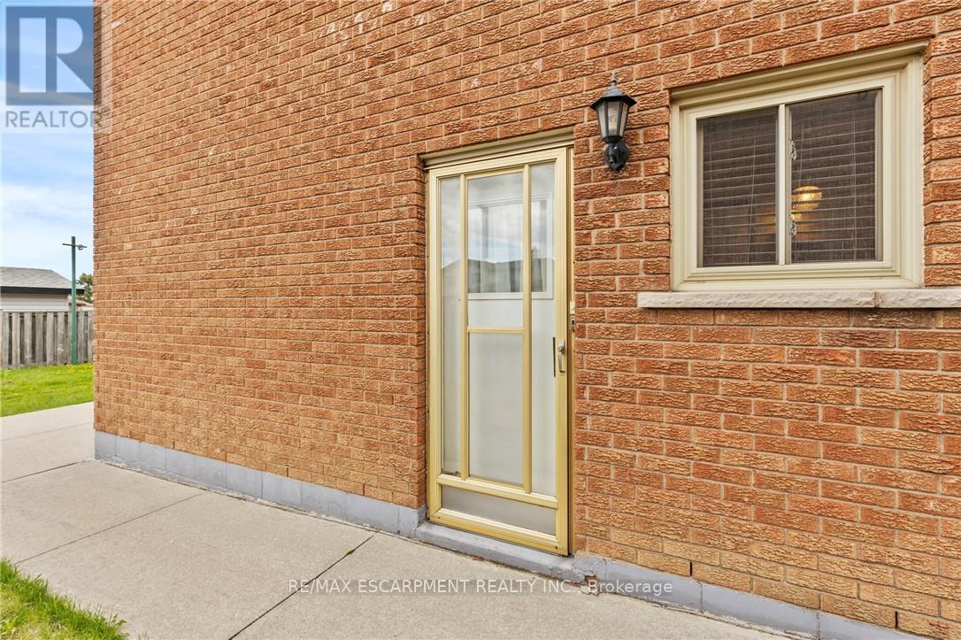 14 Indian Crescent, Hamilton (Burkholme), Ontario  L8V 4V6 - Photo 32 - X13087574