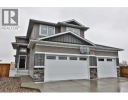 261 Agnes Short Place N, Lethbridge, Alberta