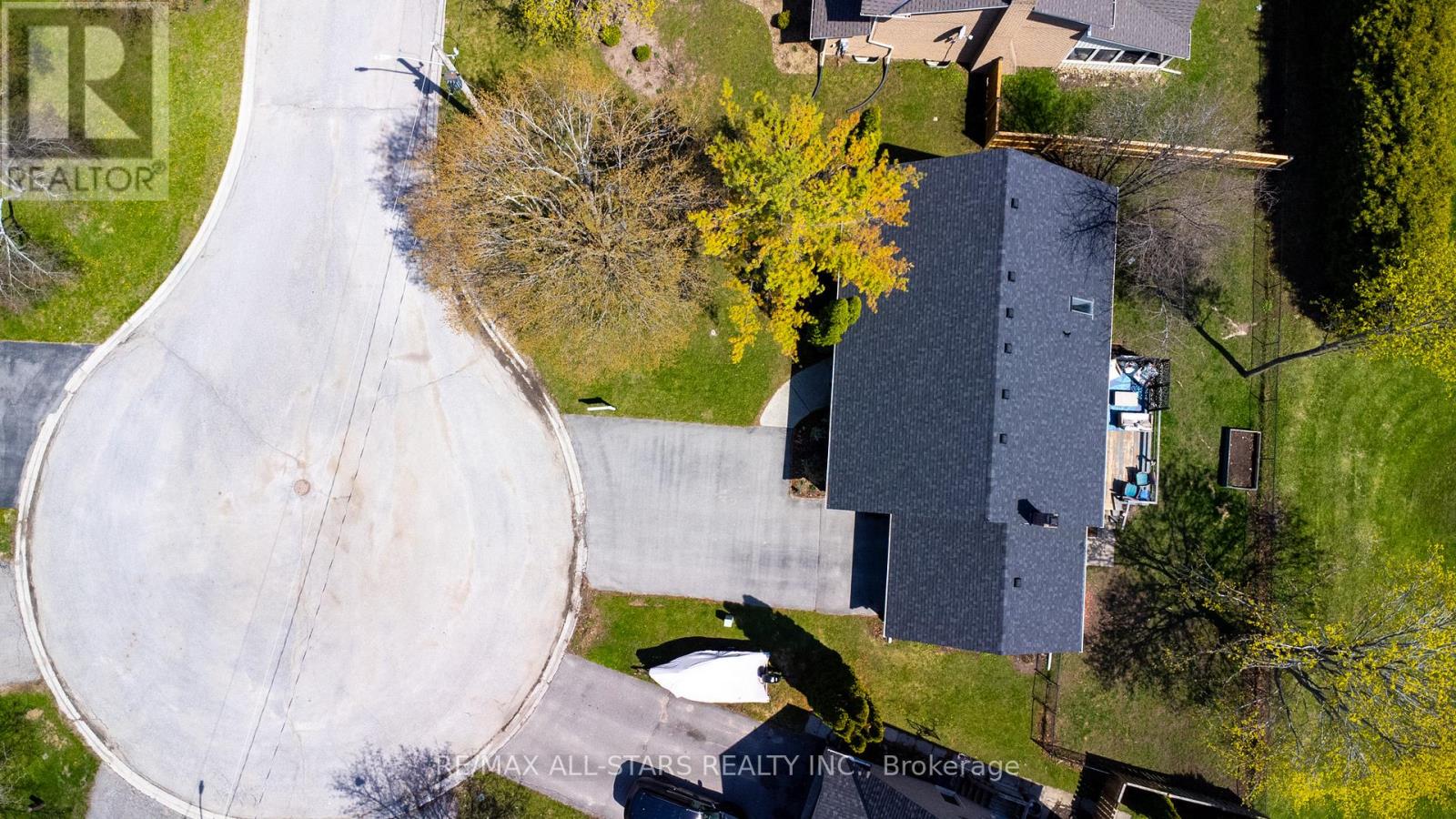 9 Don Court, Kawartha Lakes, Ontario  K9V 5T1 - Photo 35 - X12828068