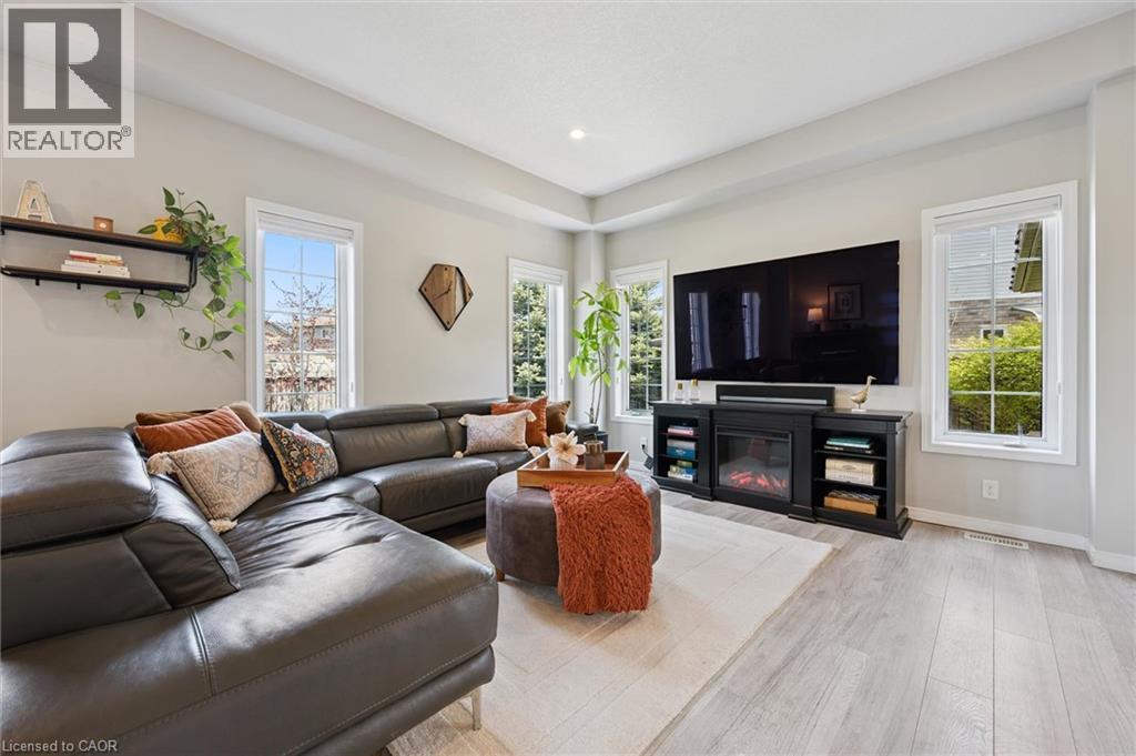 33 Mistywood Street, Kitchener, Ontario  N2P 2N1 - Photo 8 - 40816956