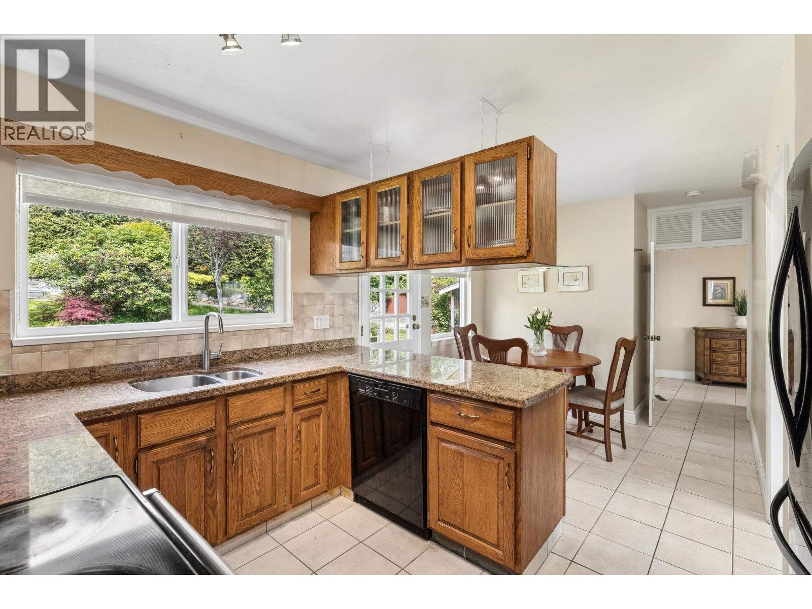 606 Hawstead Place, West Vancouver, British Columbia  V7S 1T9 - Photo 13 - R3119855