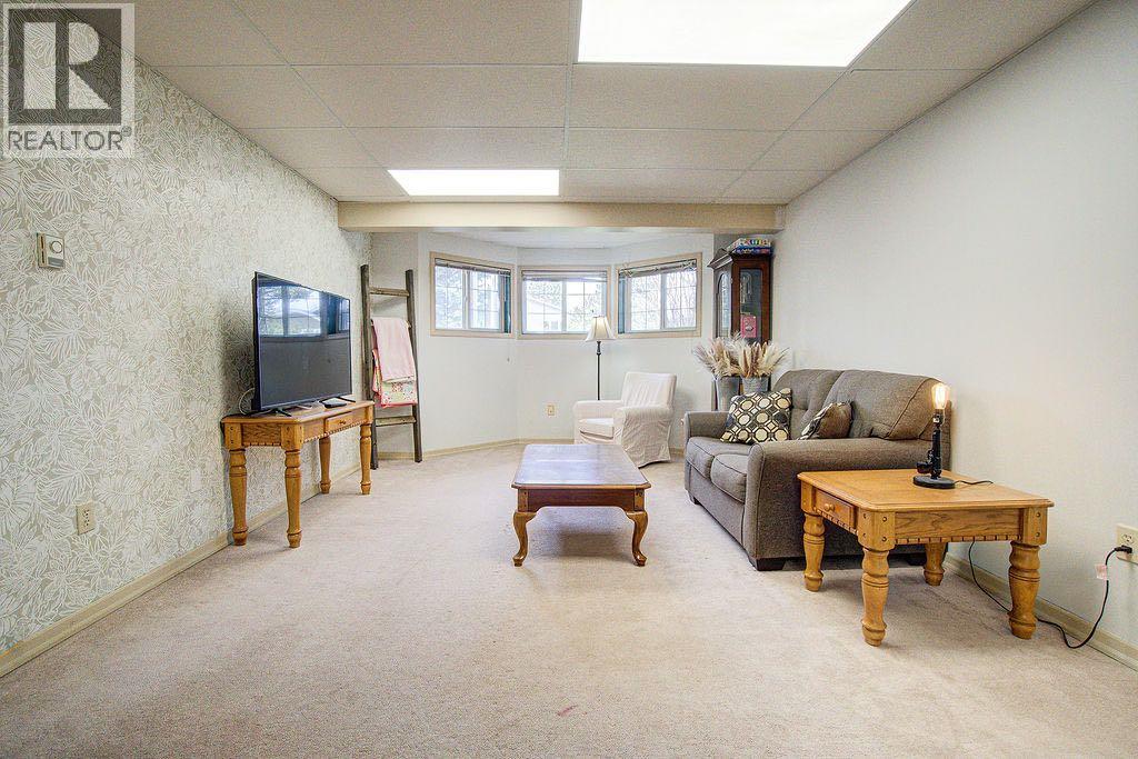 4922 5 Street W, Claresholm, Alberta  T0L 0T0 - Photo 22 - A2303628