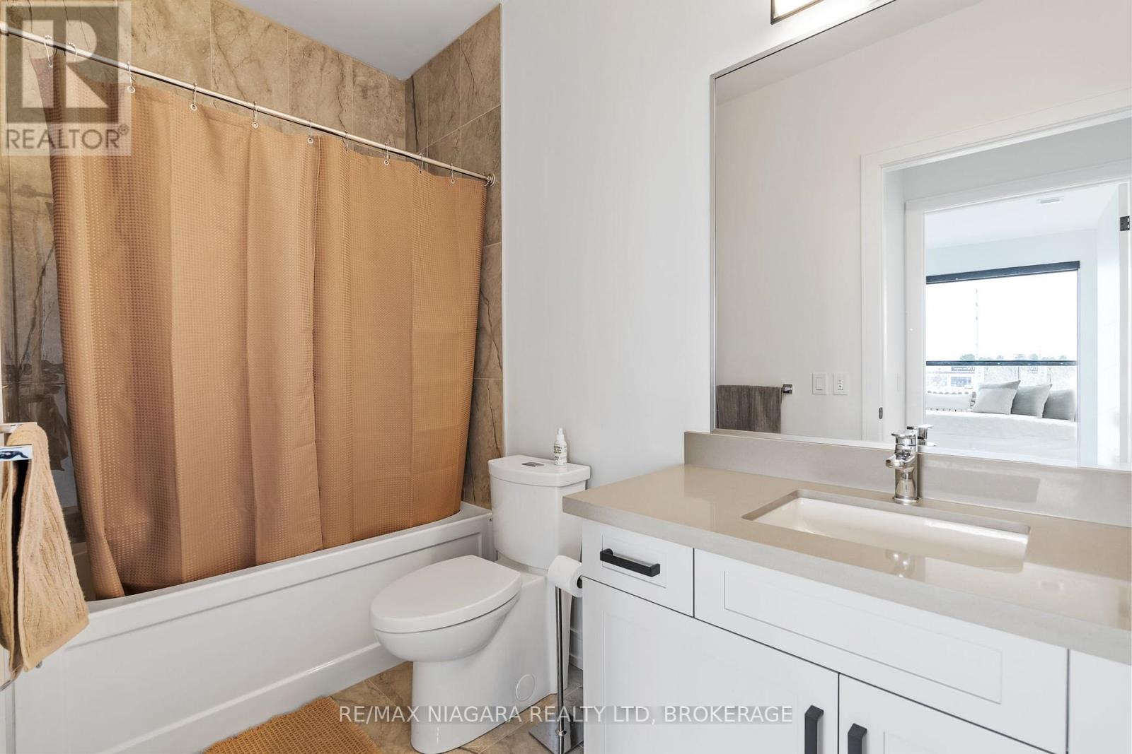 202 - 300b Fourth Avenue, St. Catharines, Ontario  L2S 0E6 - Photo 17 - X13045448