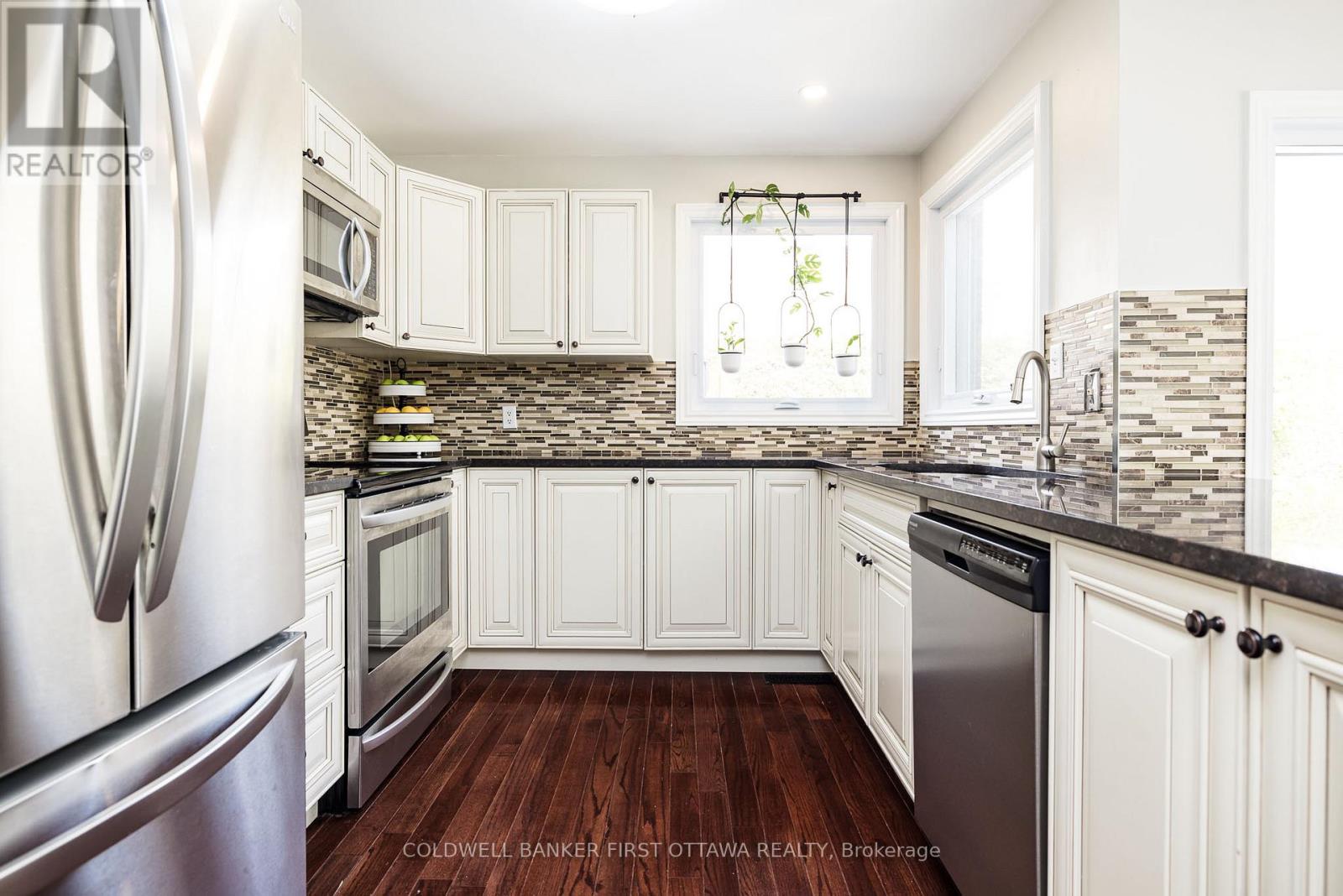 82 Beechfern Drive, Ottawa, Ontario  K2S 1E3 - Photo 15 - X13087650
