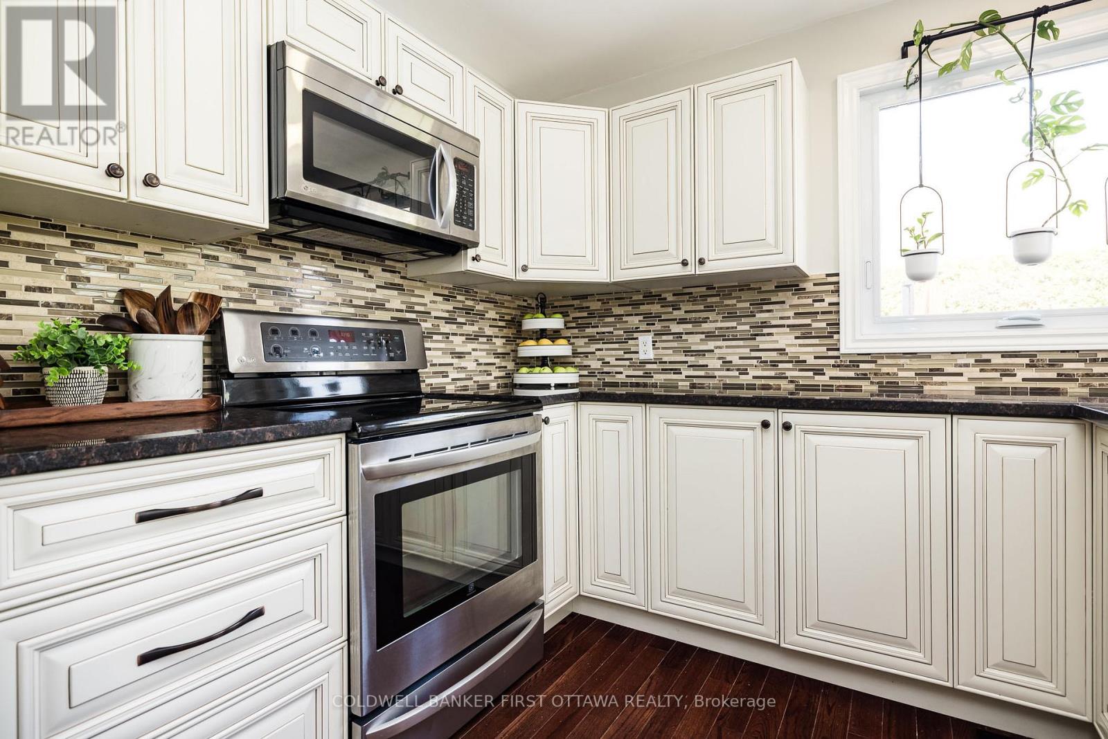 82 Beechfern Drive, Ottawa, Ontario  K2S 1E3 - Photo 16 - X13087650