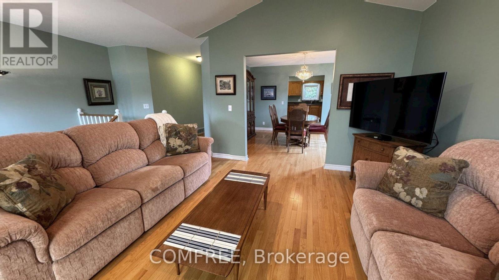 372 East Puce Road, Lakeshore, Ontario  N8L 0C6 - Photo 4 - X13087660