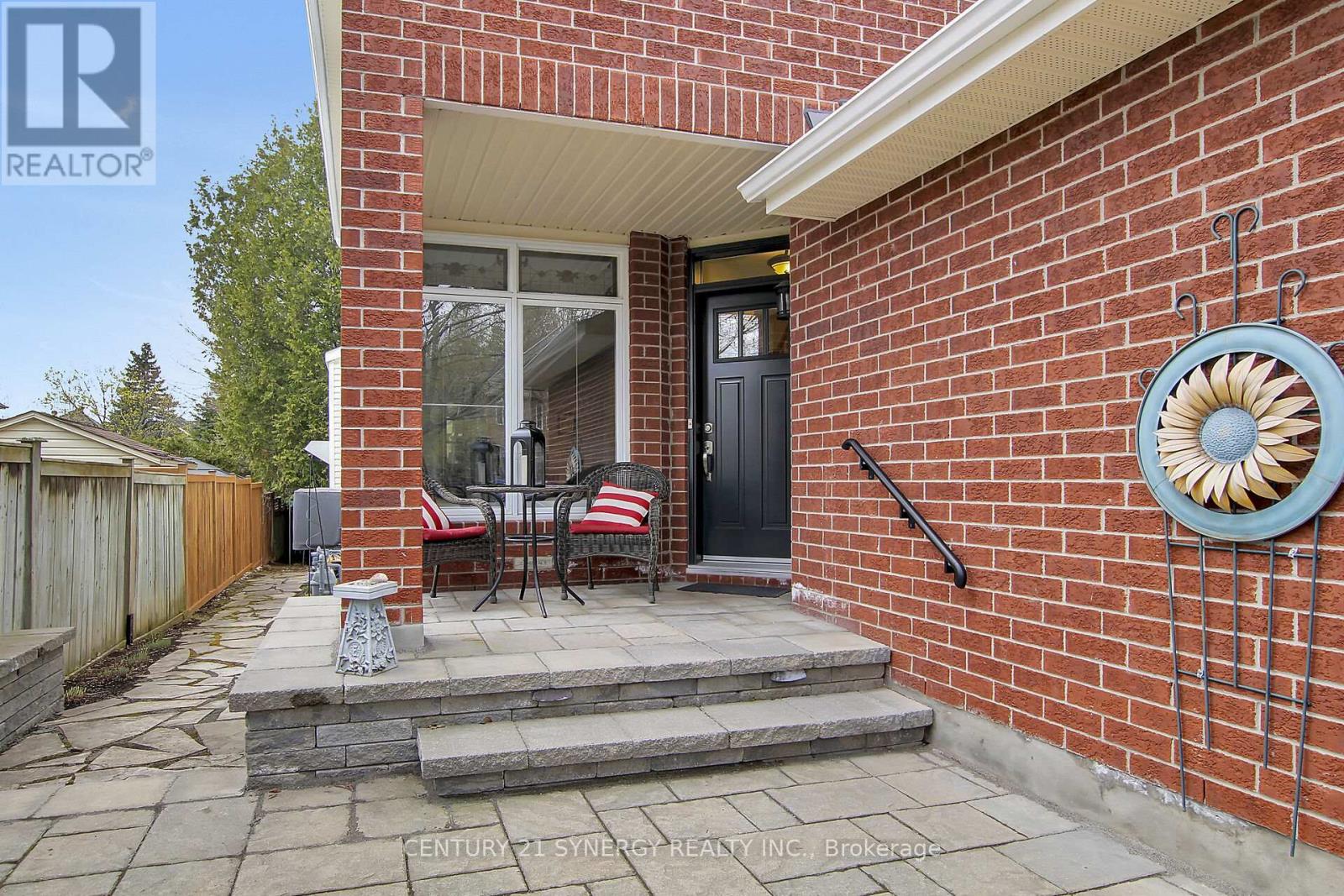 132 Springcreek Crescent, Ottawa, Ontario  K2M 2M1 - Photo 3 - X13087672