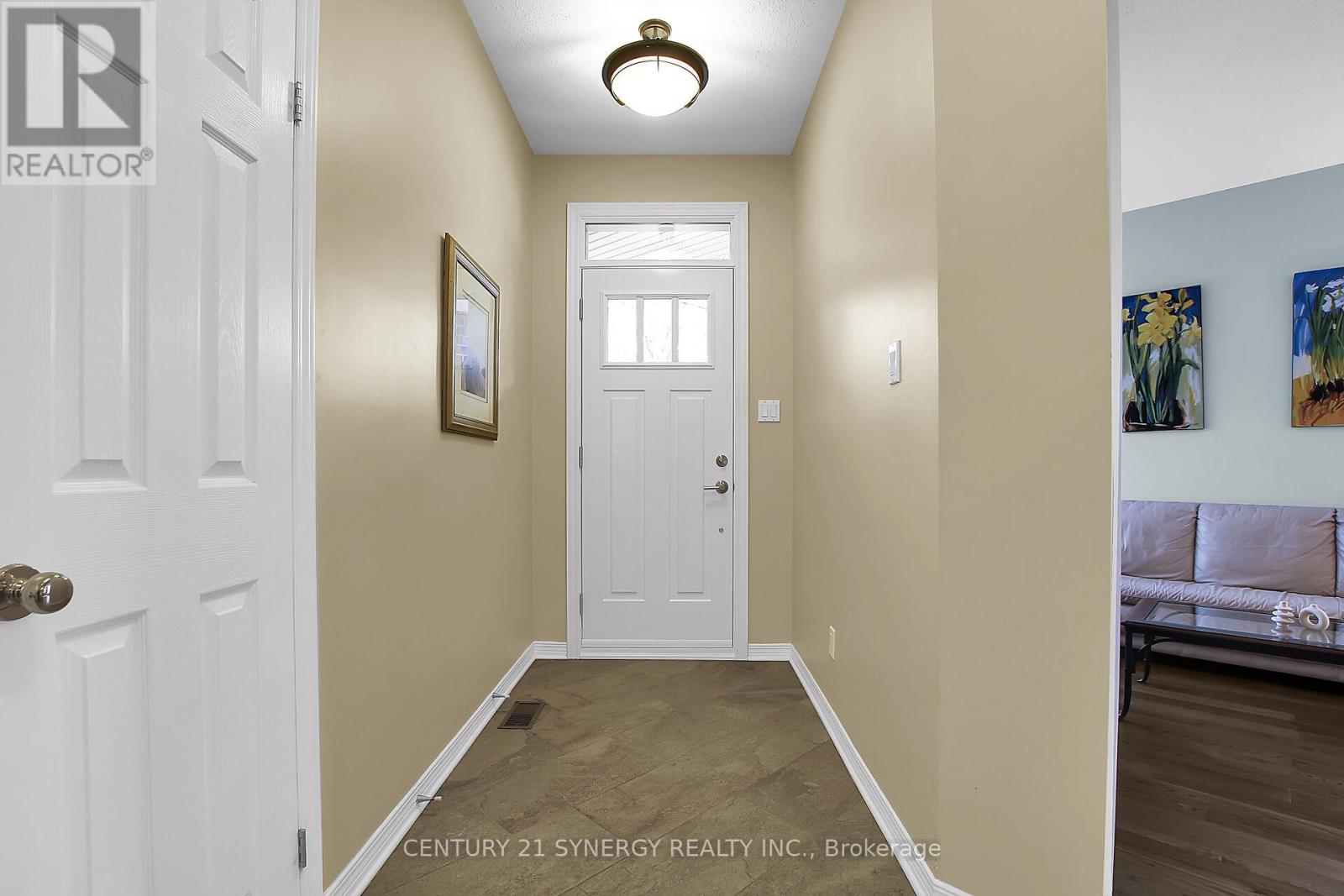 132 Springcreek Crescent, Ottawa, Ontario  K2M 2M1 - Photo 6 - X13087672