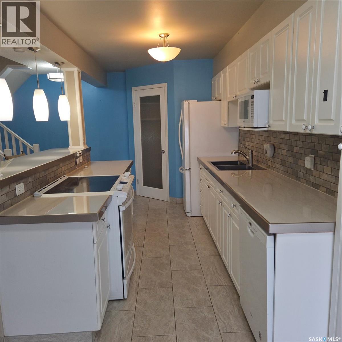 17 1292 Gordon Road, Moose Jaw, Saskatchewan  S6H 3E5 - Photo 4 - SK034254