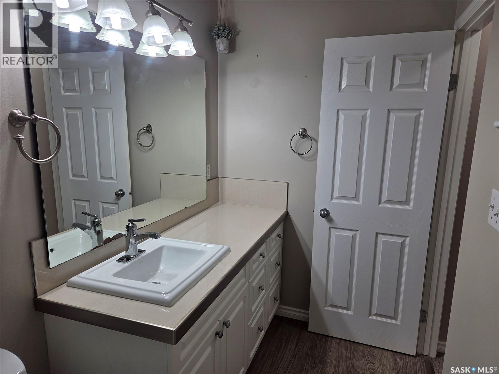17 1292 Gordon Road, Moose Jaw, Saskatchewan  S6H 3E5 - Photo 16 - SK034254