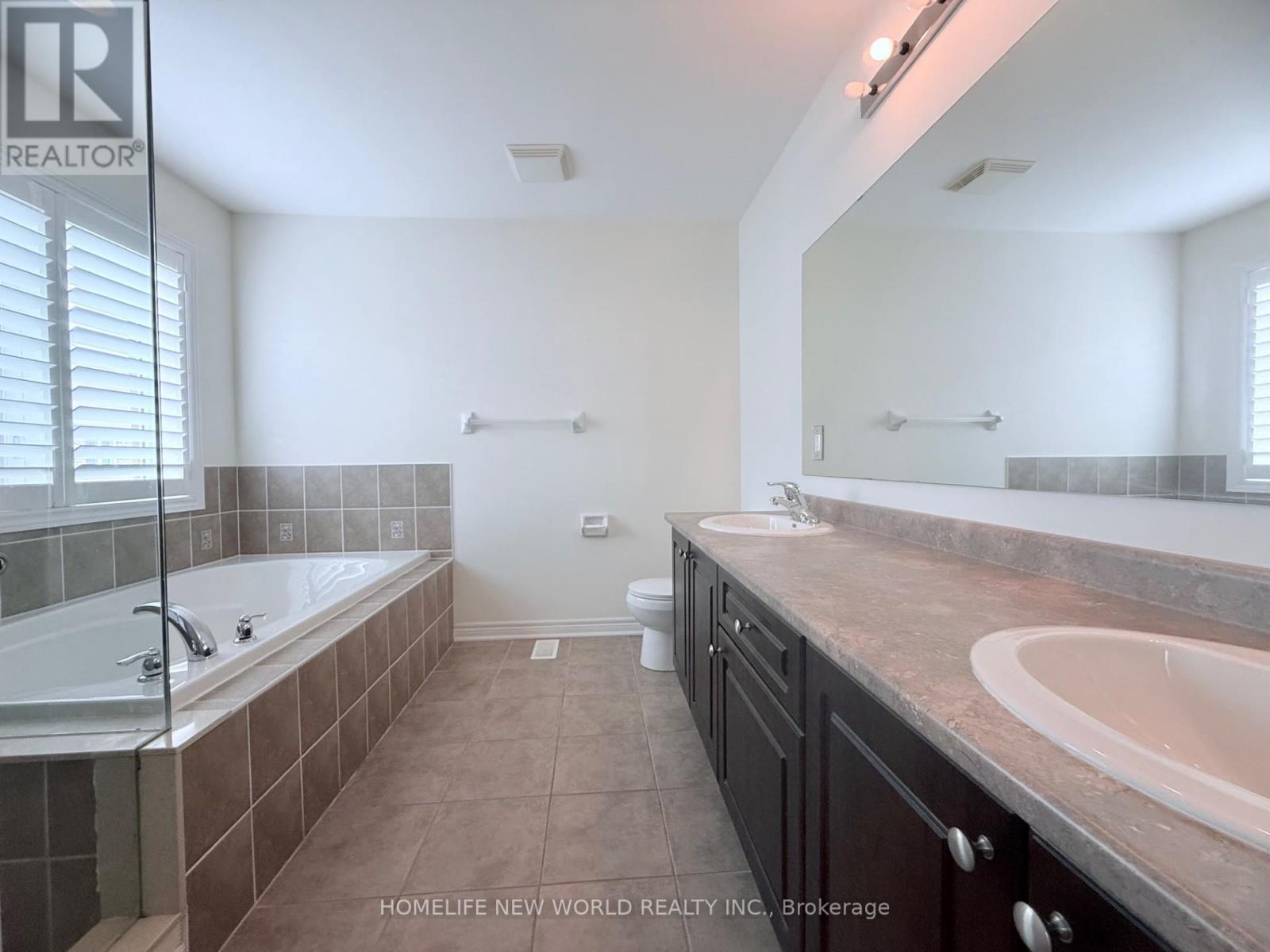 Main & Second Floor - 10 Greenspire Avenue, Markham (Wismer), Ontario  L6E 0N2 - Photo 17 - N13087670