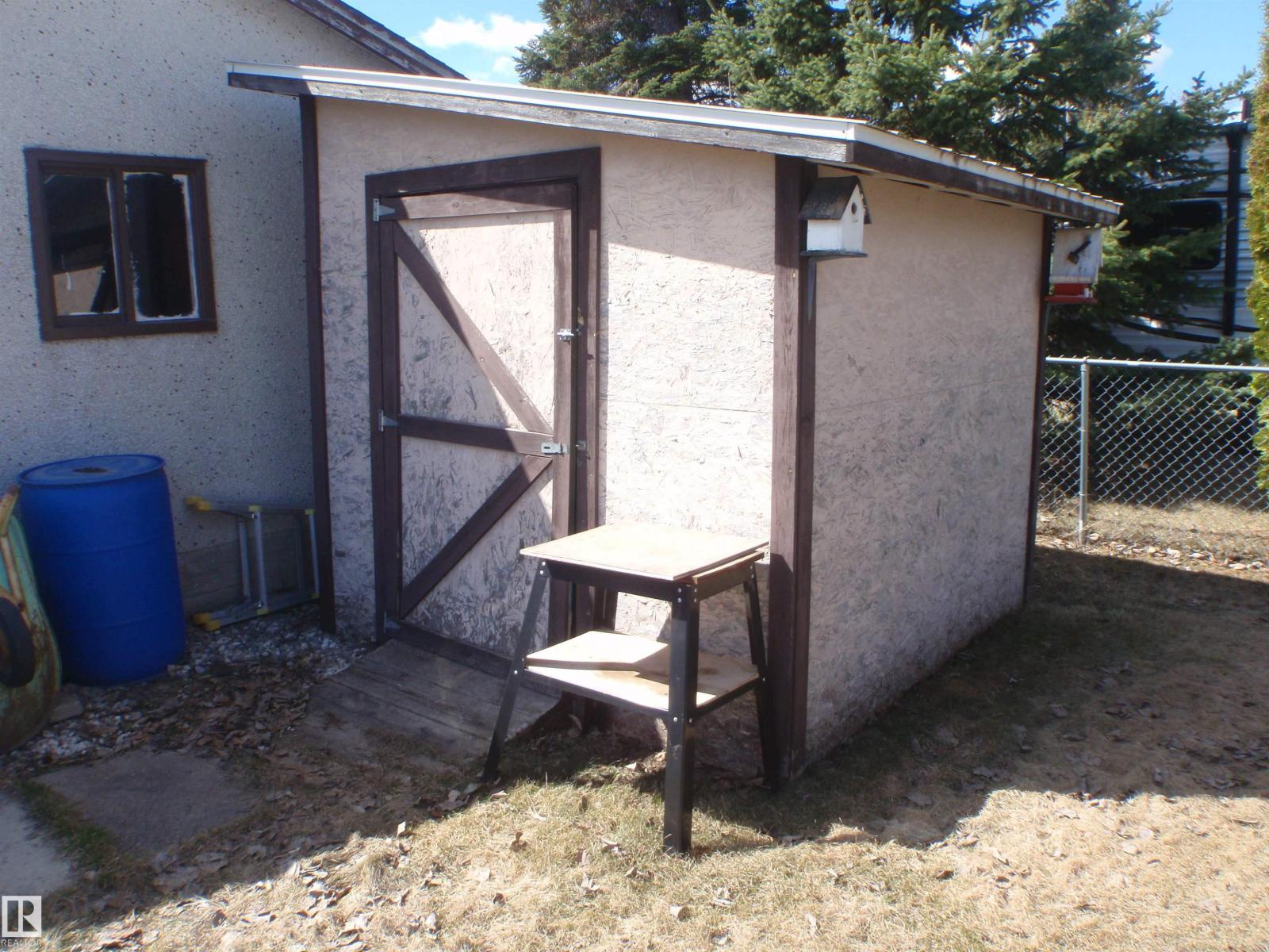 4510 57 Av, Barrhead, Alberta  T7N 1K2 - Photo 12 - E4485876
