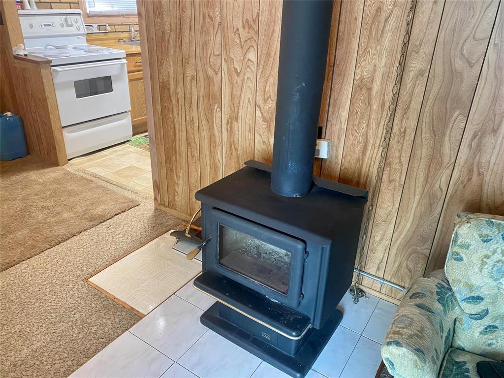 33 Block 4 Road, Whiteshell Provincial Pk, Manitoba  R0E 1R0 - Photo 12 - 202609541