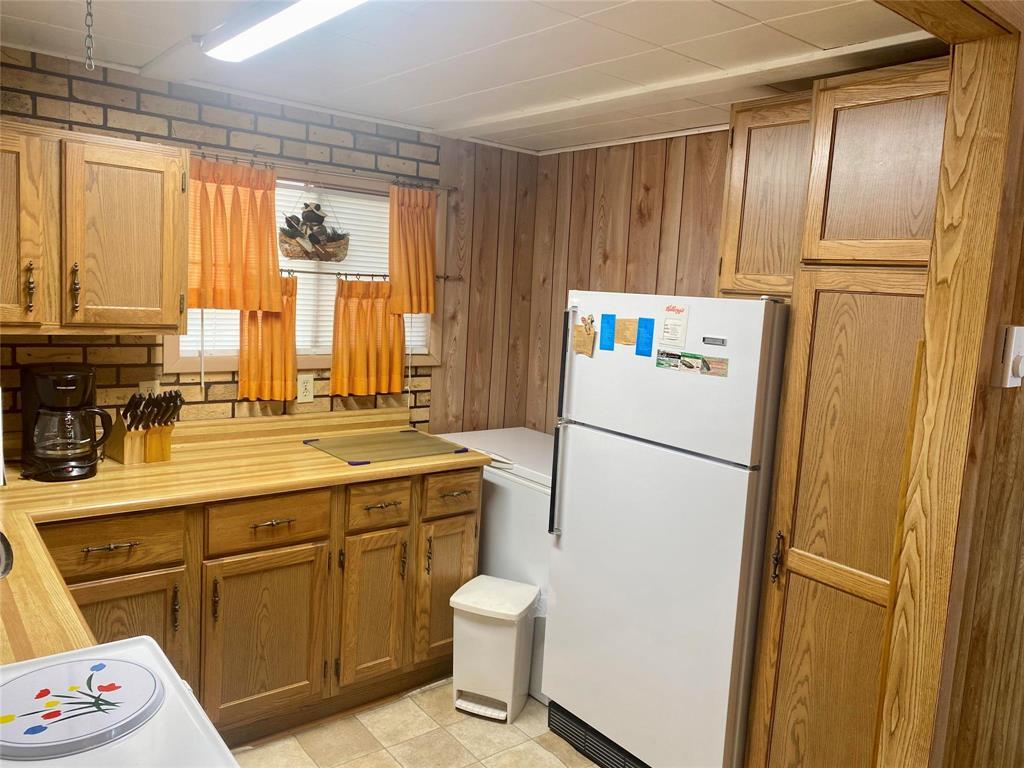 33 Block 4 Road, Whiteshell Provincial Pk, Manitoba  R0E 1R0 - Photo 9 - 202609541