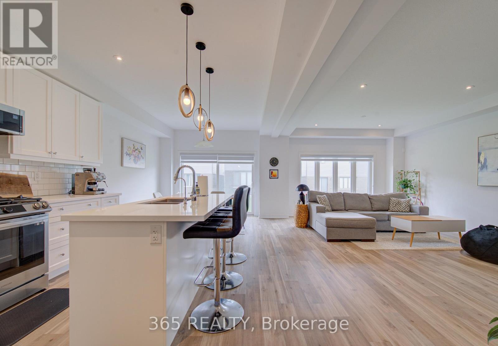 227 Longboat Run W, Brantford, Ontario  N3T 0X1 - Photo 10 - X13087666