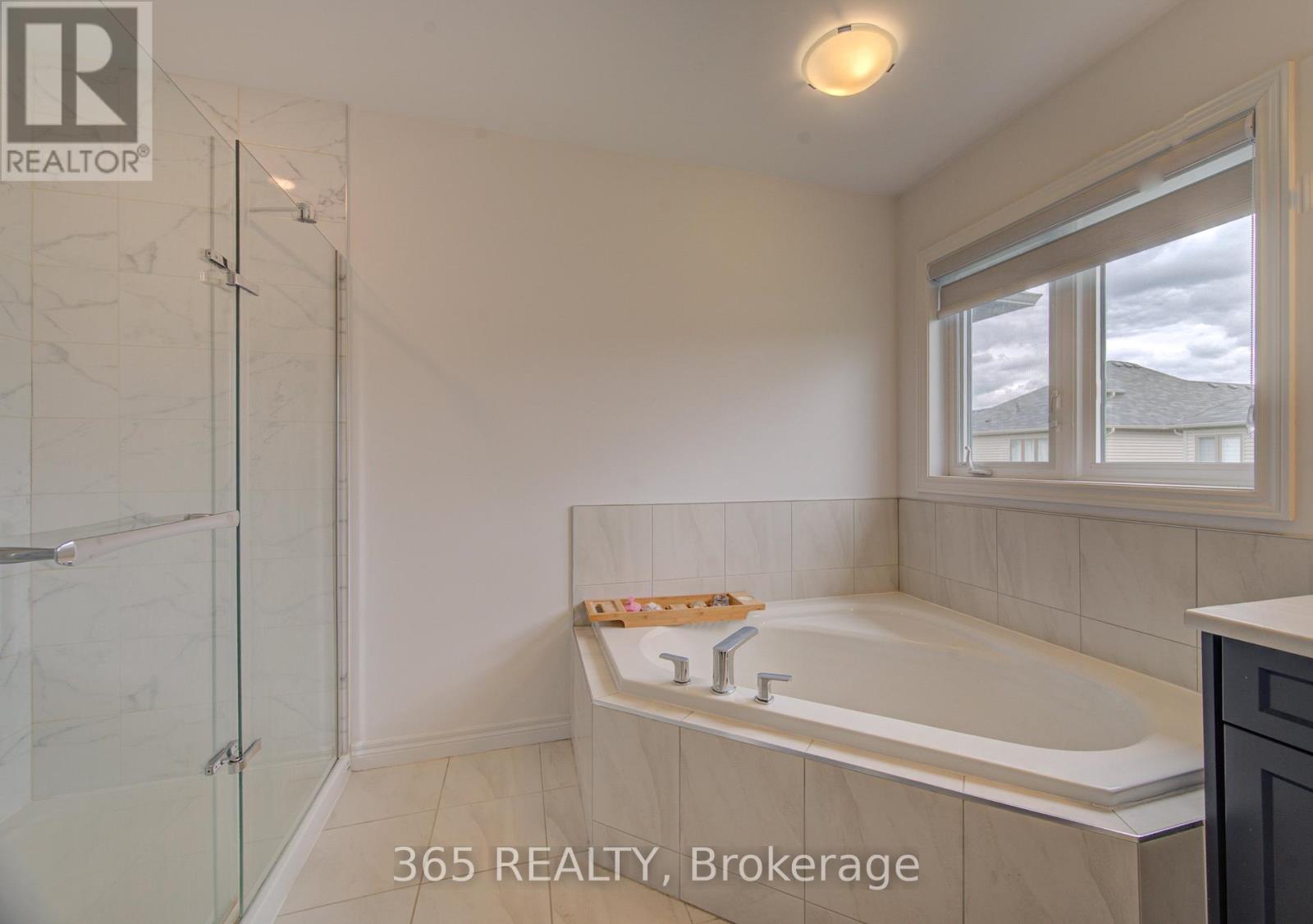 227 Longboat Run W, Brantford, Ontario  N3T 0X1 - Photo 32 - X13087666