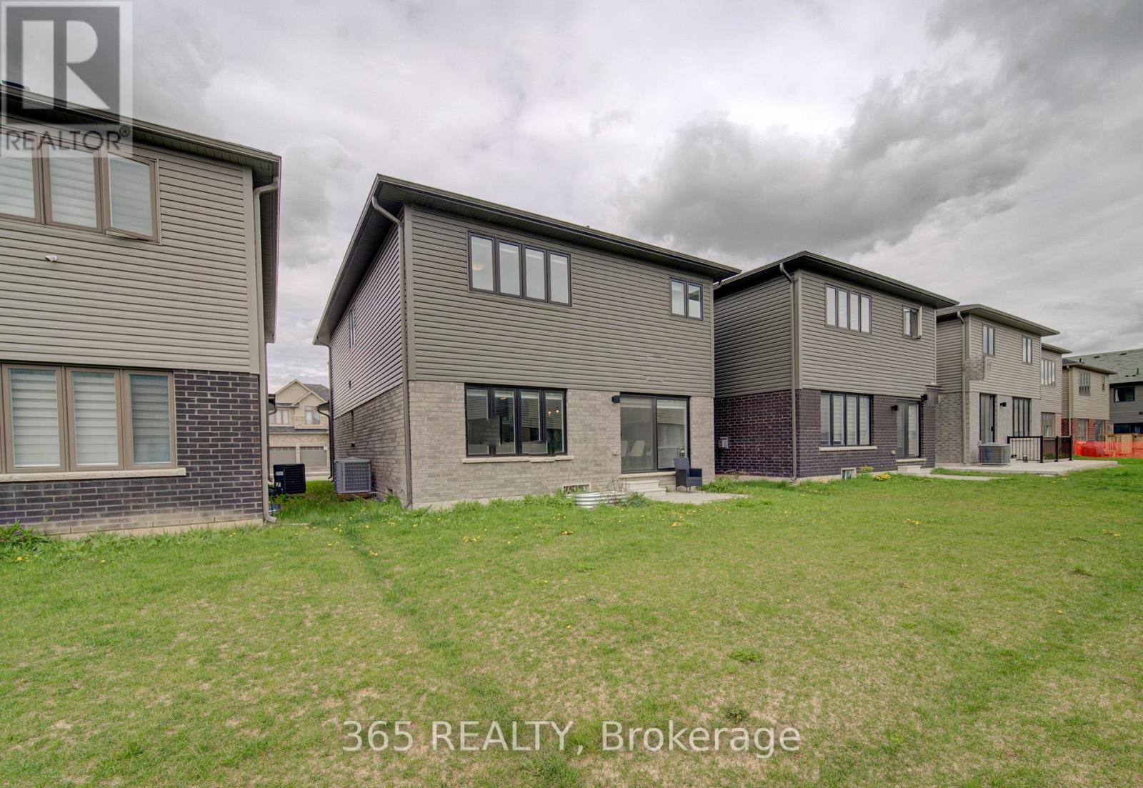 227 Longboat Run W, Brantford, Ontario  N3T 0X1 - Photo 37 - X13087666