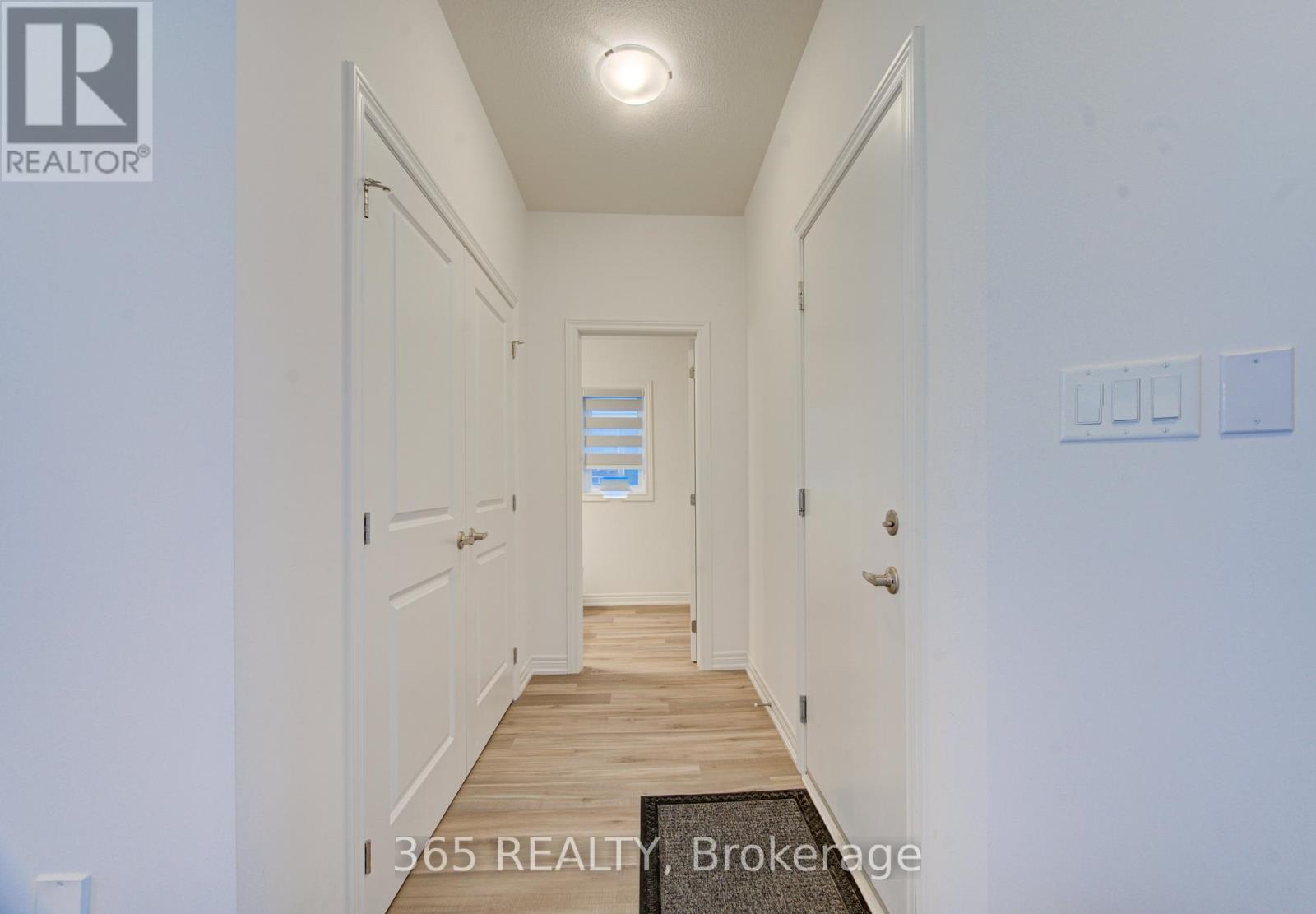 227 Longboat Run W, Brantford, Ontario  N3T 0X1 - Photo 8 - X13087666