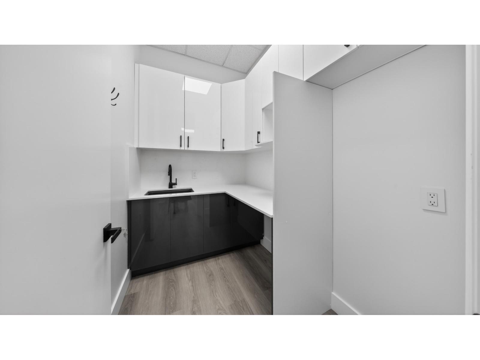 B320-B325 7980 206a Street, Langley, British Columbia  V2Y 3Z8 - Photo 26 - C8077732