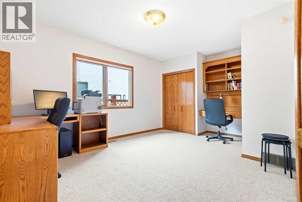 6 Christie Briar Lane SW, Calgary, Alberta  T3H 2H5 - Photo 16 - A2308376